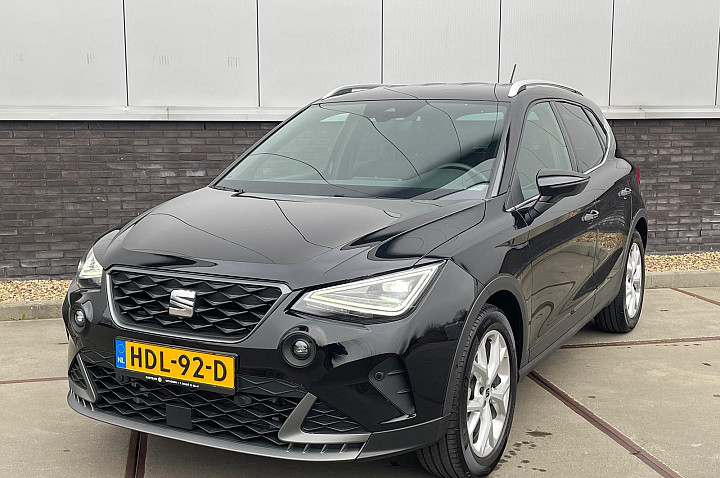 Seat Arona 1.0 EcoTSI FR Business Connect , 1e Eigenaar, fabrieksgarantie, Nieuwstaat !