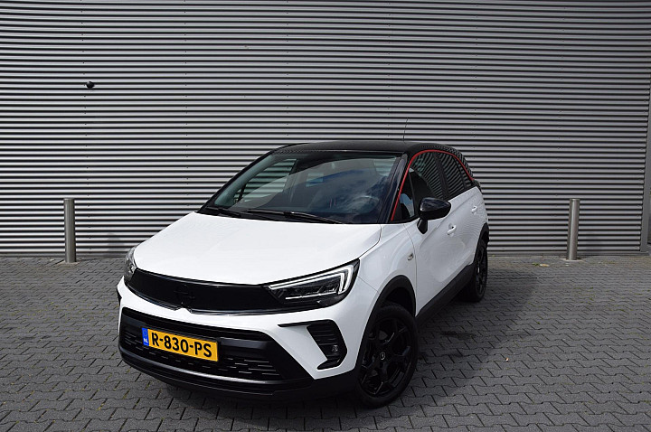 Opel Crossland 1.2 Turbo GS Line NIEUW STAAT, LAGE KILOMETERSTAND !!!