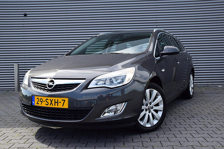 Opel Astra Sports Tourer 1.4 Turbo Cosmo, 1e eigenaar, all season banden