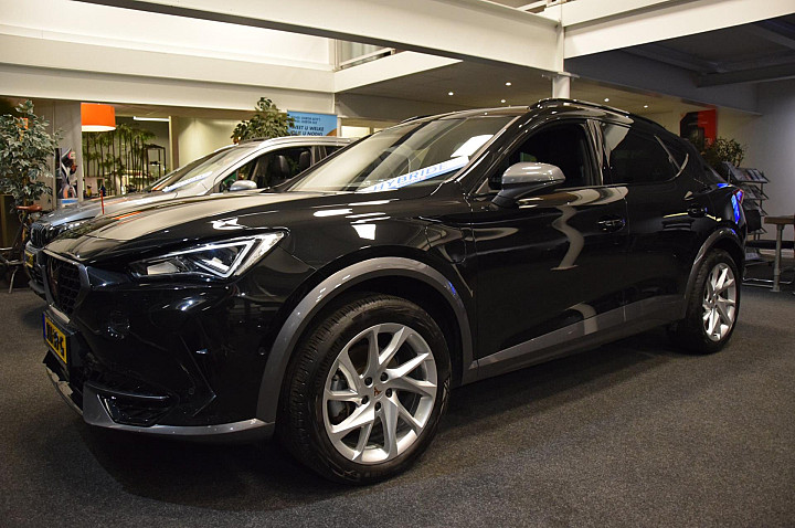 CUPRA Formentor 1.4 e-Hybrid Business