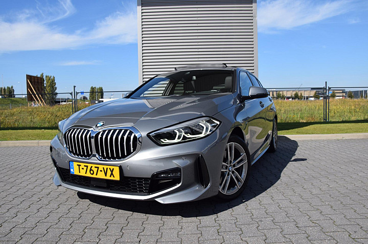 BMW 1 Serie 118i Executive M -SPORT PAKKET, PANORAMADAK, Nieuw staat