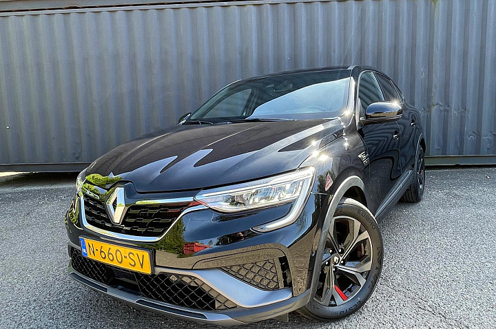 Renault Arkana 1.6 E-Tech Hybrid 145 R.S. Line, Full Options