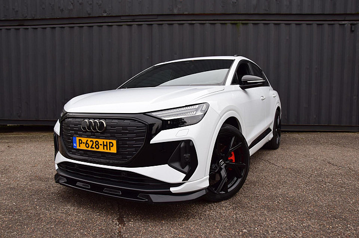 Audi Q4 e-tron 40 Launch edition S Competition VERKOCHT !!!!!