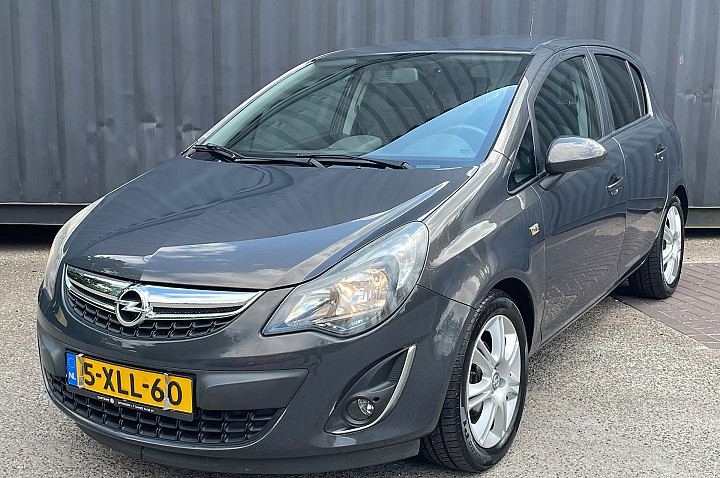 Opel Corsa 1.4-16V BlitZ 5 deurs, airco, dealer onderhouden, Super netjes